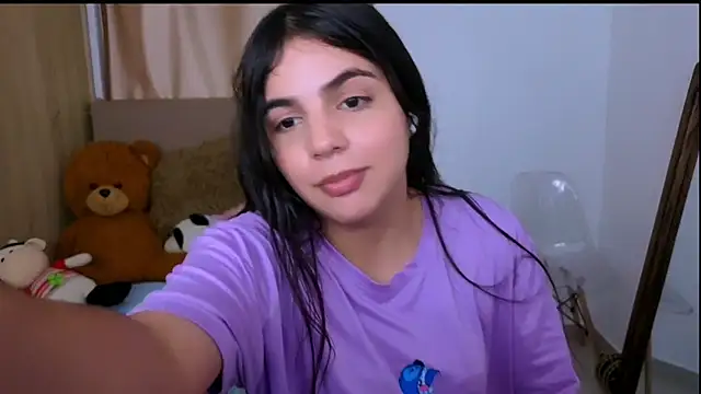 _elenna's cam snapshot