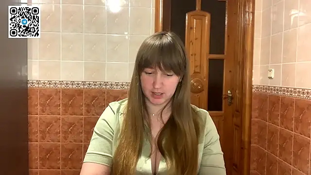 MaroonMoon_'s cam snapshot