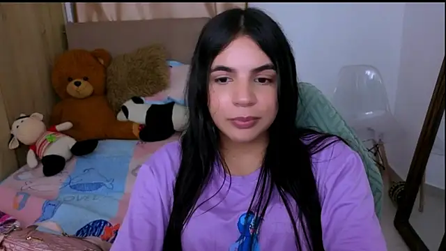 _elenna's cam snapshot