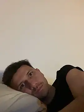 Michaell_Spinelly's cam snapshot