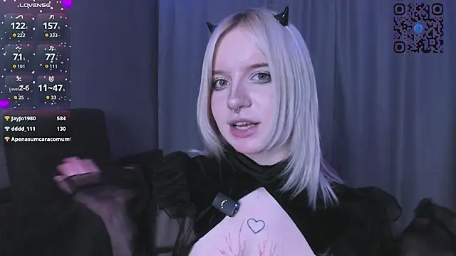 godlikegirlyy's cam snapshot