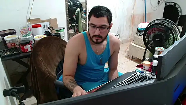 Leonino231 live sex cam