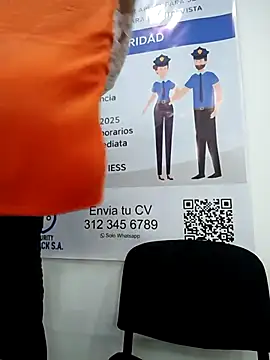 Lesly_10-'s cam snapshot