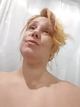 GingerFoxy's cam snapshot