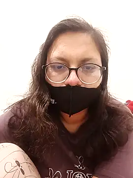 Mahira_sharma01's cam snapshot