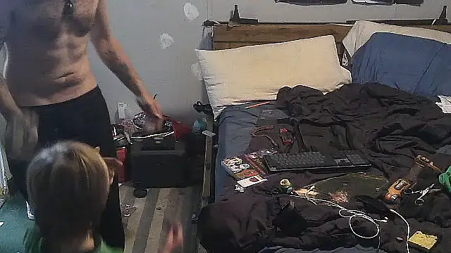 Bi_curious86's cam snapshot