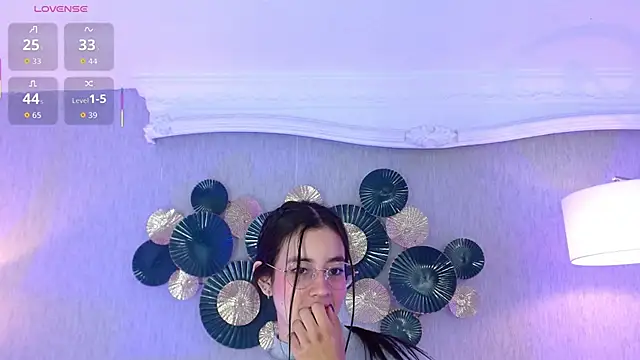 laraa_jeean's cam snapshot