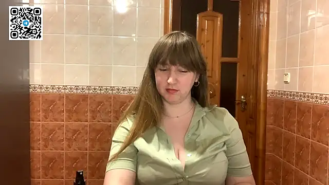 MaroonMoon_'s cam snapshot