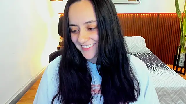 KatherineBond's cam snapshot