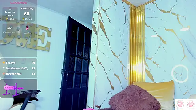 adara_sweet20's cam snapshot