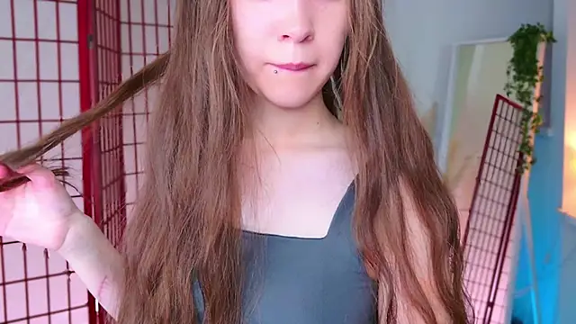 SilentLily's cam snapshot