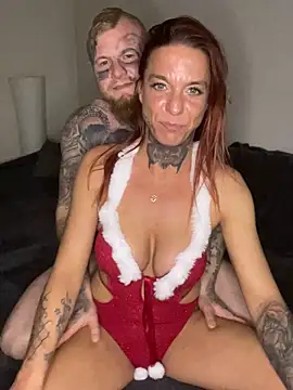 SexyInkedMiilfxx's cam snapshot