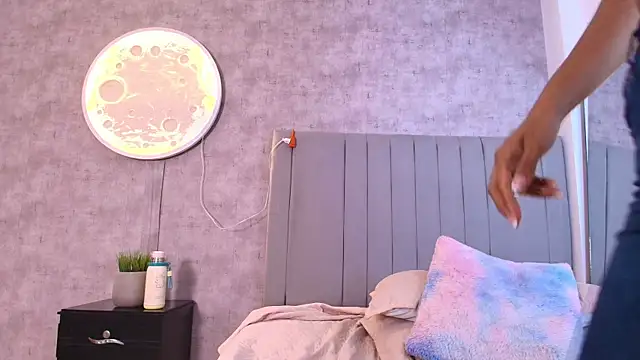 karla-ruiz's cam snapshot