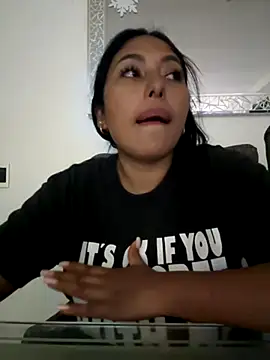 emmyjhonson07's cam snapshot