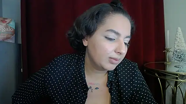 BustyAllyy live sex cam