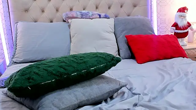 SuccubusDolly's cam snapshot