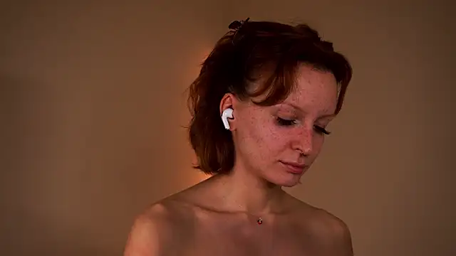 Liuba_Fox's cam snapshot