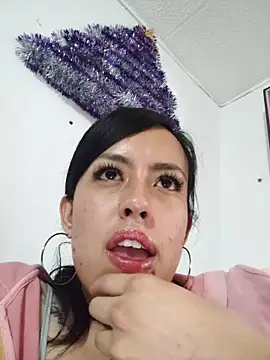 Queen_Ashly's web cam