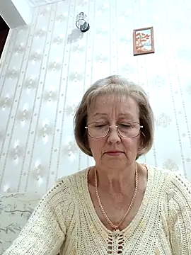 AlikaSwan5821's cam snapshot