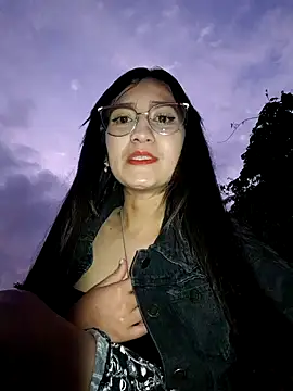 Marilyn_1-2's cam snapshot