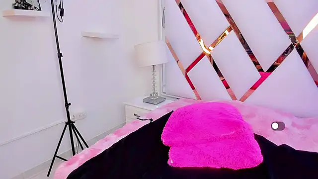 samymilf4's cam snapshot