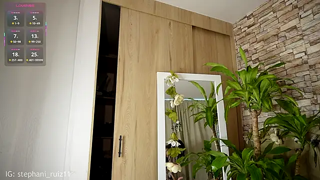 RossemaryRain's cam snapshot