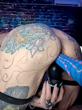 MommyMisfit's cam snapshot