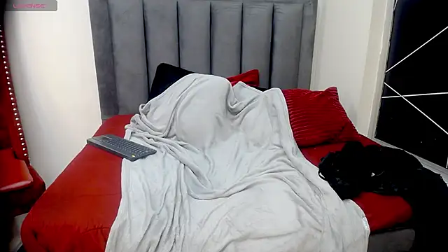 EmmaJhomson's cam snapshot