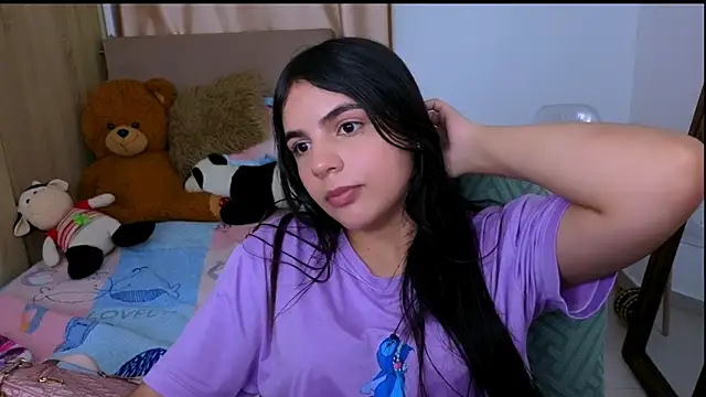 _elenna's cam snapshot