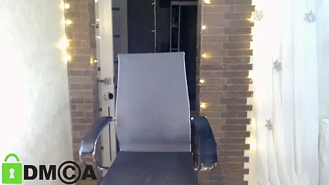 ms_kelarini's cam snapshot