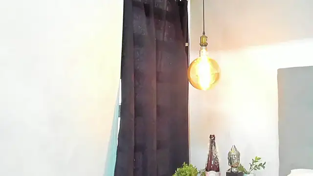 KelaniSilva's cam snapshot