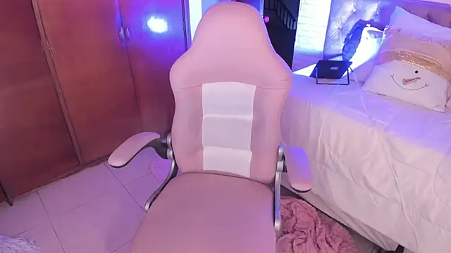 Kitty_Pam's cam snapshot