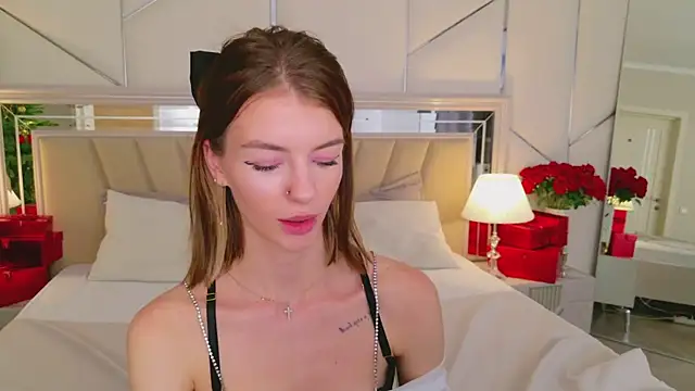 MeganMour live sex cam