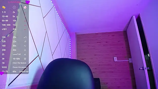 emma_petit07's cam snapshot