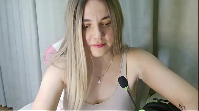 RuthSimp's cam snapshot