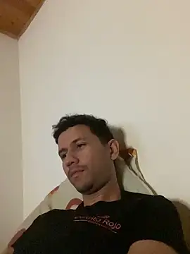 Michaell_Spinelly's cam snapshot