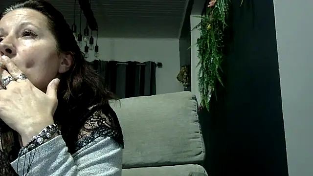 feline27's cam snapshot