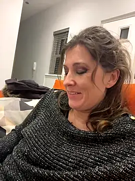 Lwhite1's cam snapshot