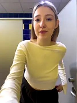 littlebitchesss's cam snapshot