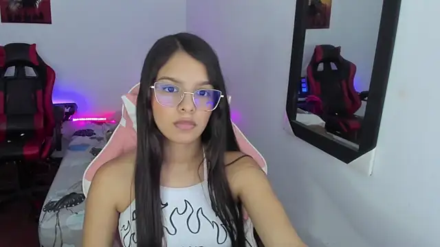 jessi_and_boy's cam snapshot