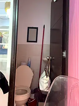 Victoria_adaams's cam snapshot