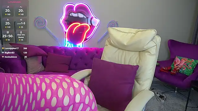 BellaLaPetit's cam snapshot