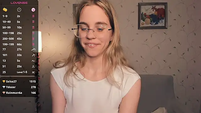 JoanBaggott live sex cam