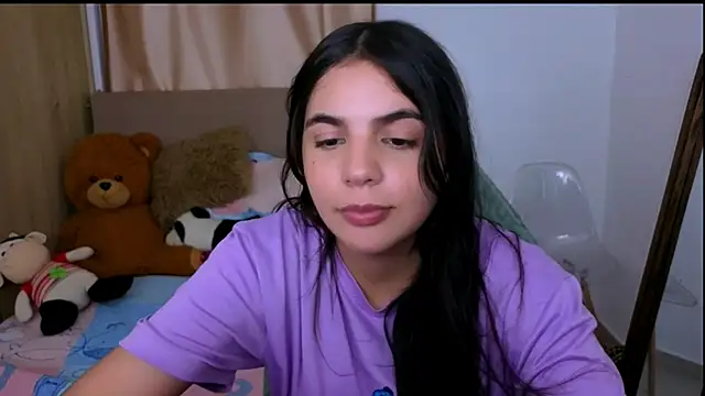 _elenna's cam snapshot