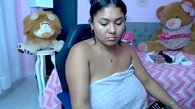 ariel_milk's cam snapshot