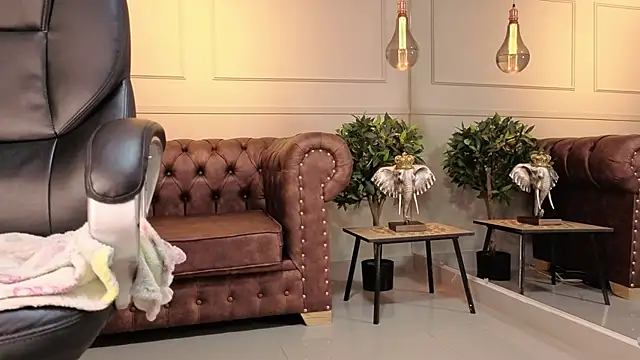 ISA__CUTEE's cam snapshot