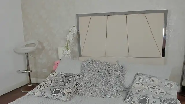 Catira_Rozzi's cam snapshot