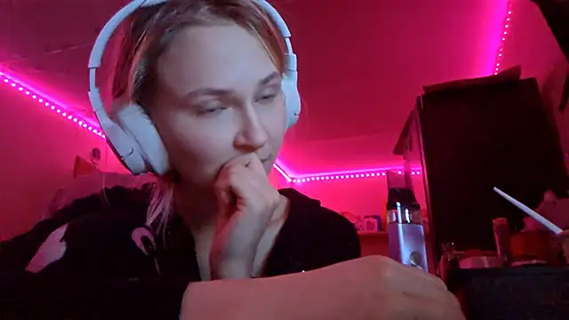 KarinRobertson's cam snapshot