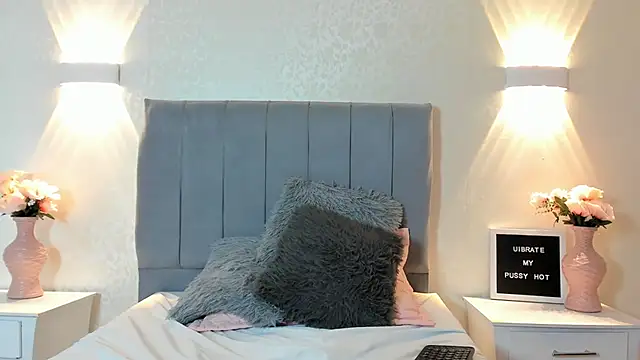 Emiily_cooper_x's cam snapshot