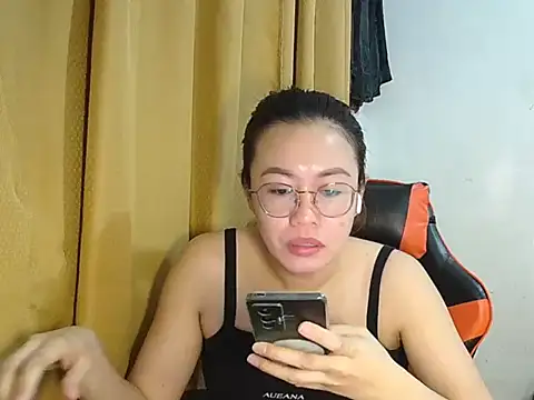 crizzybel's cam snapshot